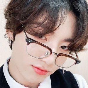 Meet your Posher, Royalty